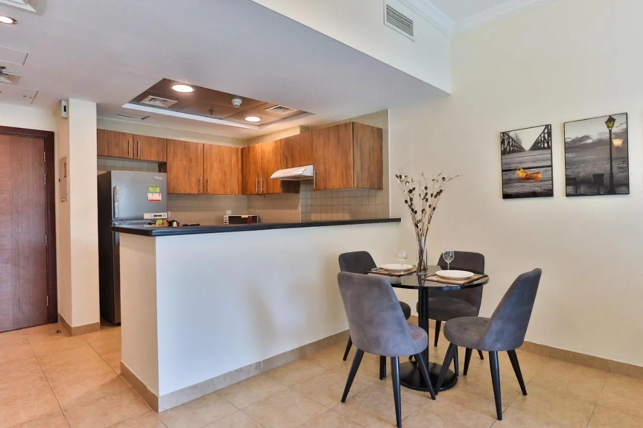 Welhome - Apt Amidst Golf Courses, Perfect For Sports Lovers Dubai Apartment