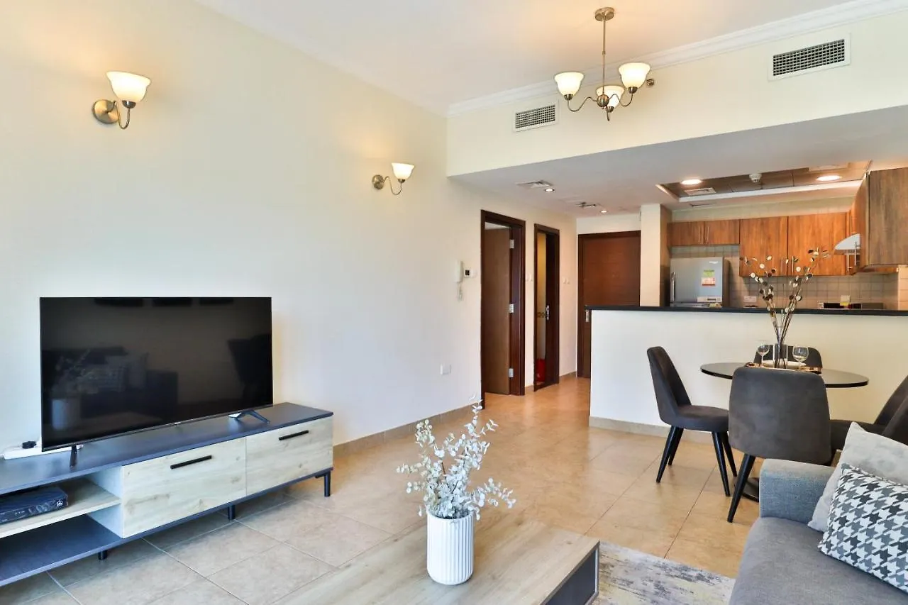 Apartment Welhome - Apt Amidst Golf Courses, Perfect For Sports Lovers Dubai