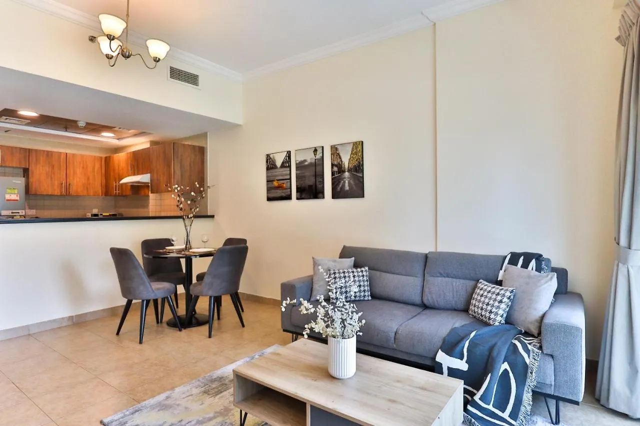 Welhome - Apt Amidst Golf Courses, Perfect For Sports Lovers Dubai Apartment